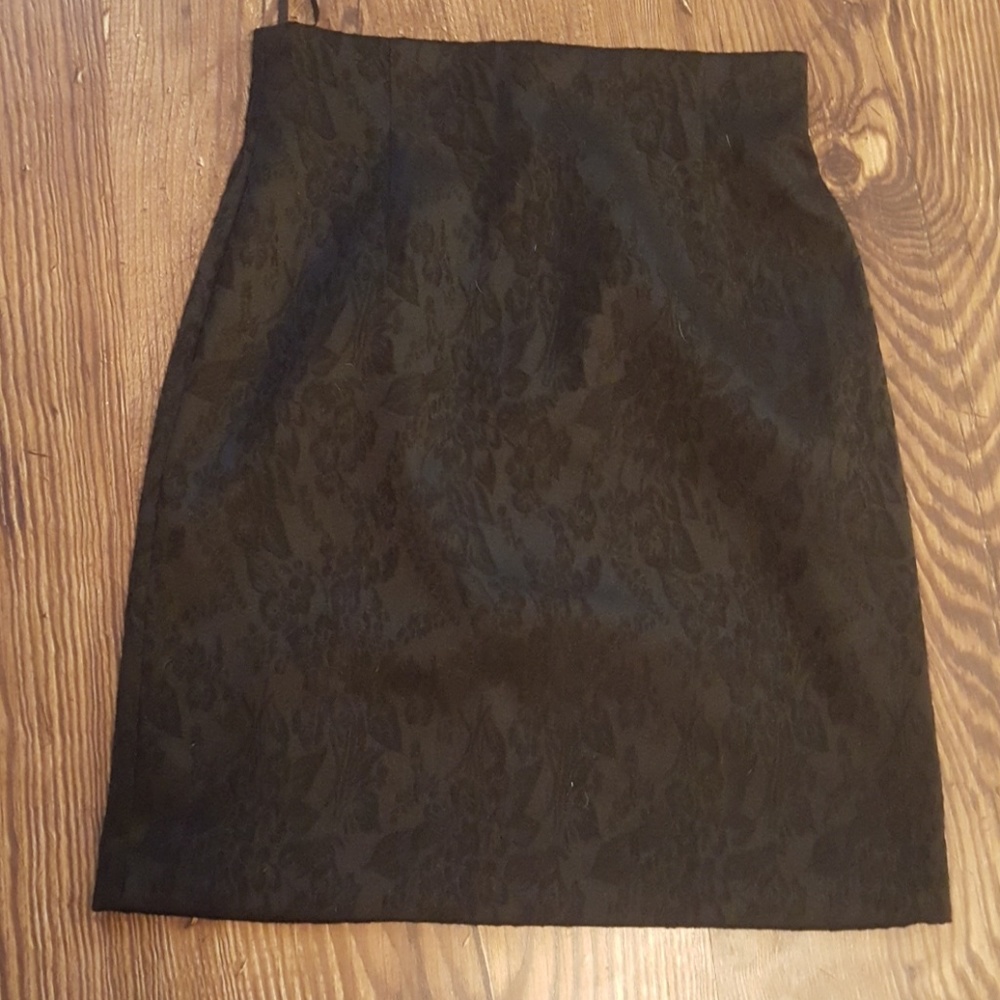 Black skirt
